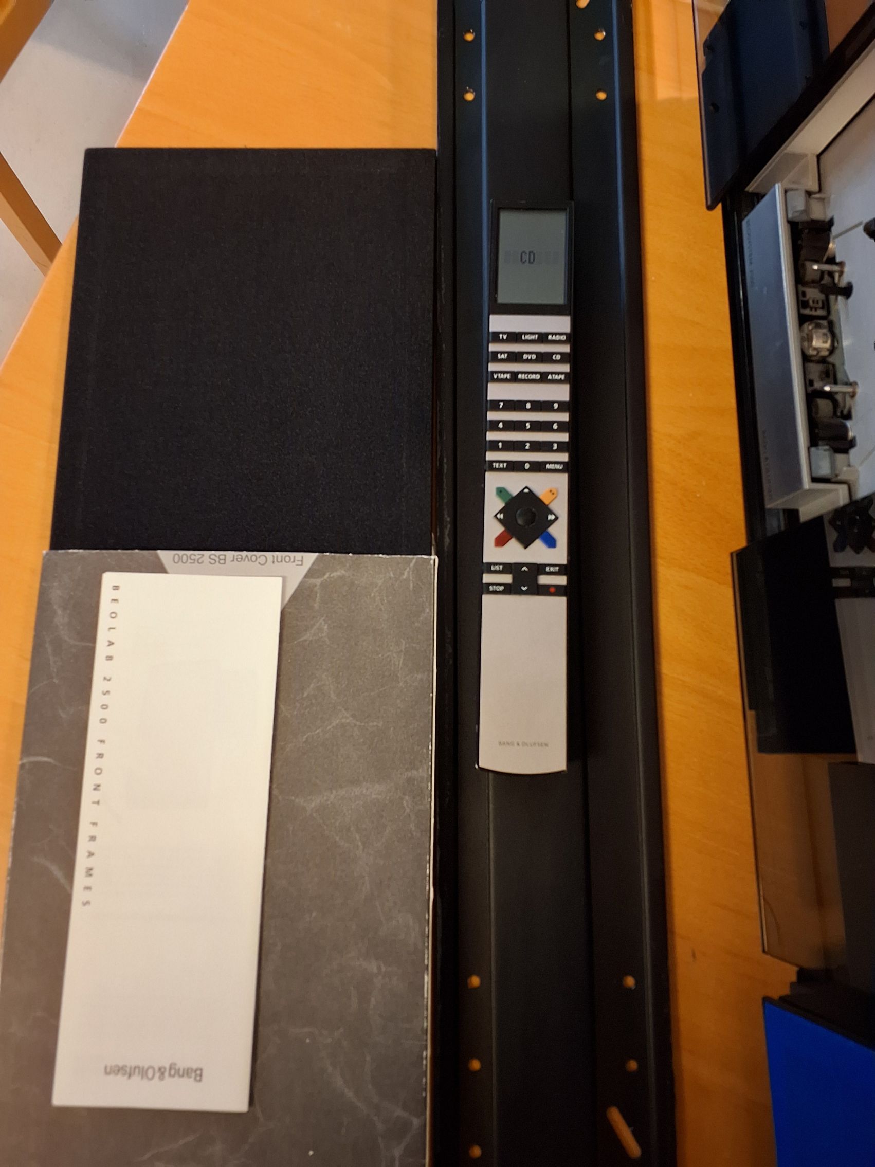 B & O Beosystem 2500